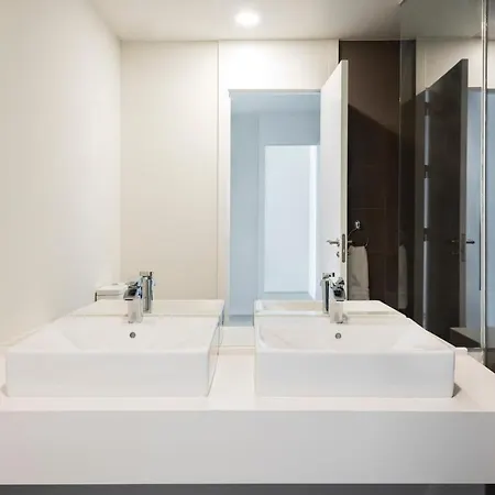 Apartment Le Mirage, Modern 3 Bedroom Overlooking The Pool *