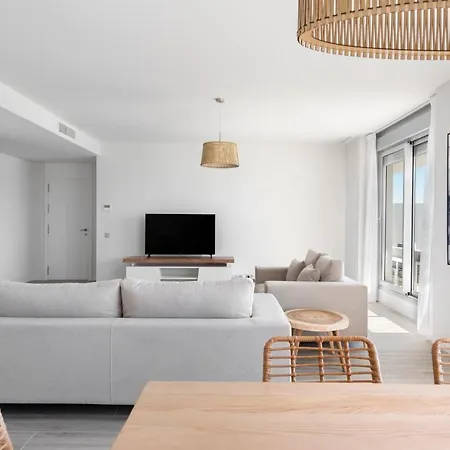 Le Mirage, Modern 3 Bedroom Overlooking The Pool 公寓