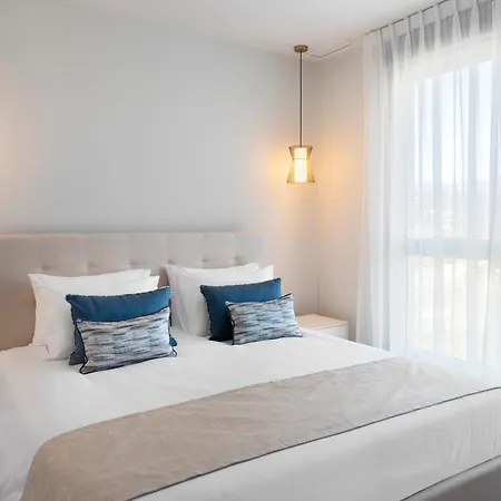 公寓 Le Mirage, Modern 3 Bedroom Overlooking The Pool
