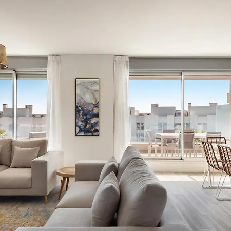 Le Mirage, Modern 3 Bedroom Overlooking The Pool 公寓 *